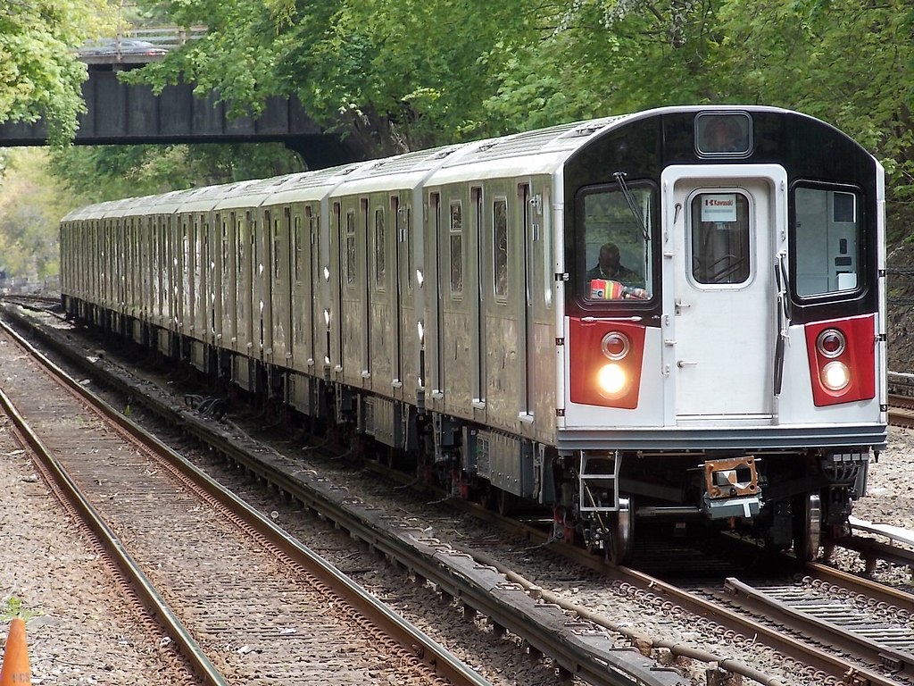 R188 7811-7821 testing on the Dyre Avenue Line at Gun Hill Road