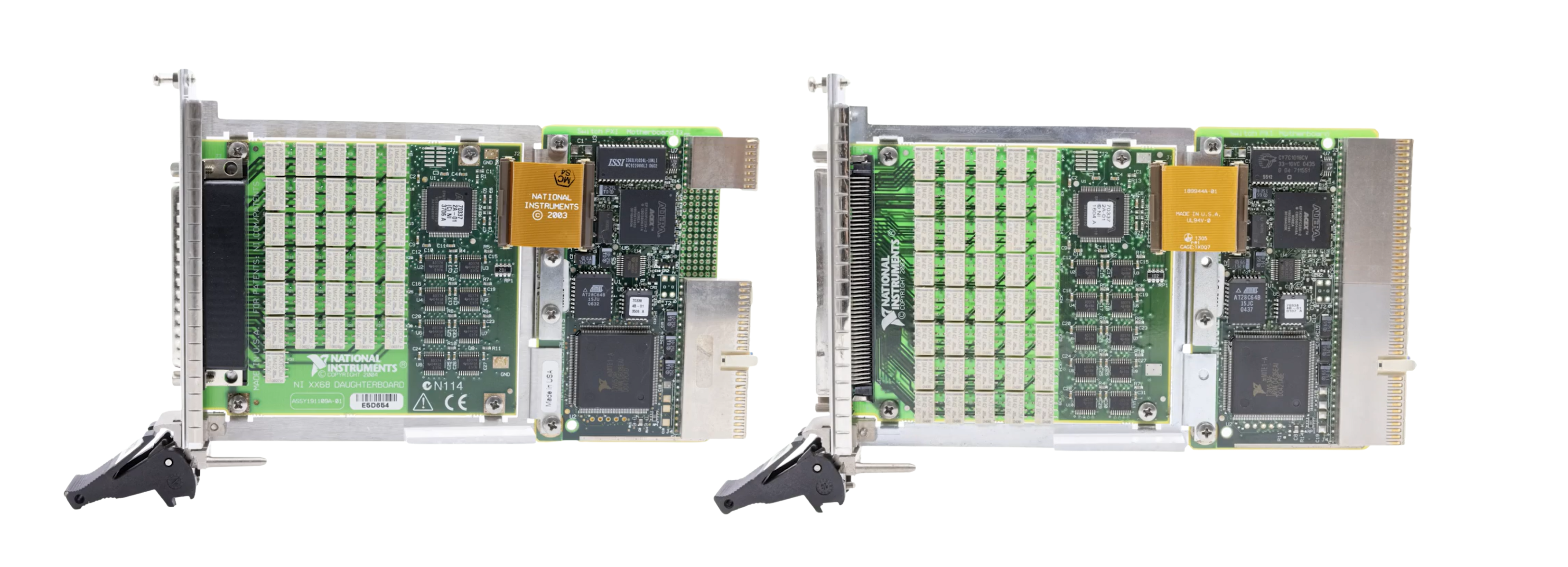 PXIe module with a hybrid connector beside a PXI module with a standard connector